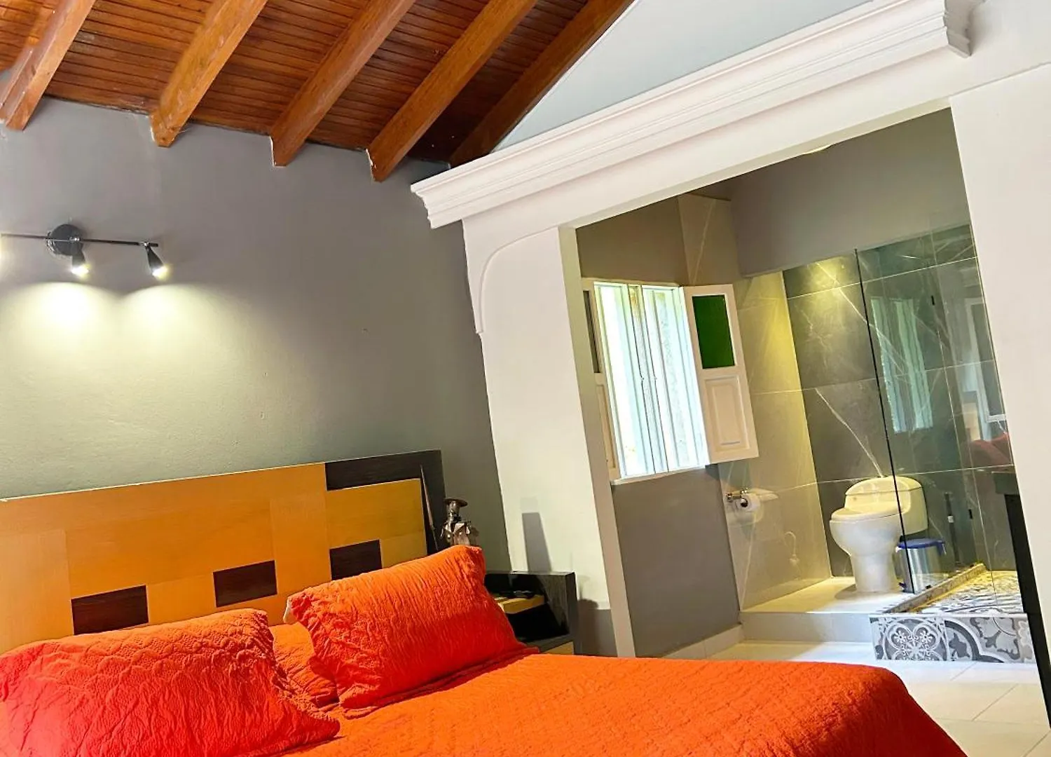 Luxury Villa At Poblado 6 Bdrm Epic Manor Medellin 0*,