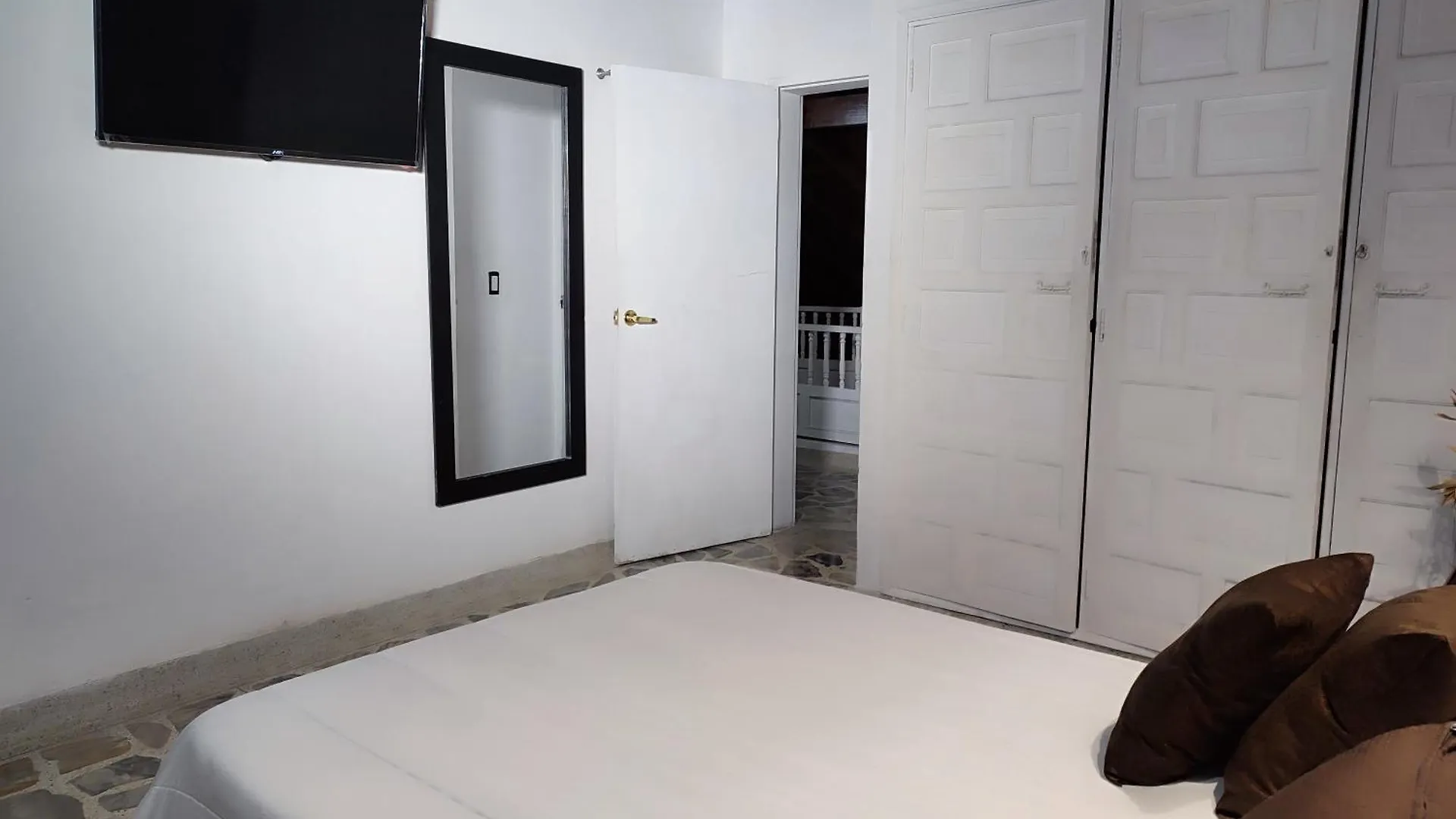 Luxury Villa At Poblado 6 Bdrm Epic Manor Medellin 0*,