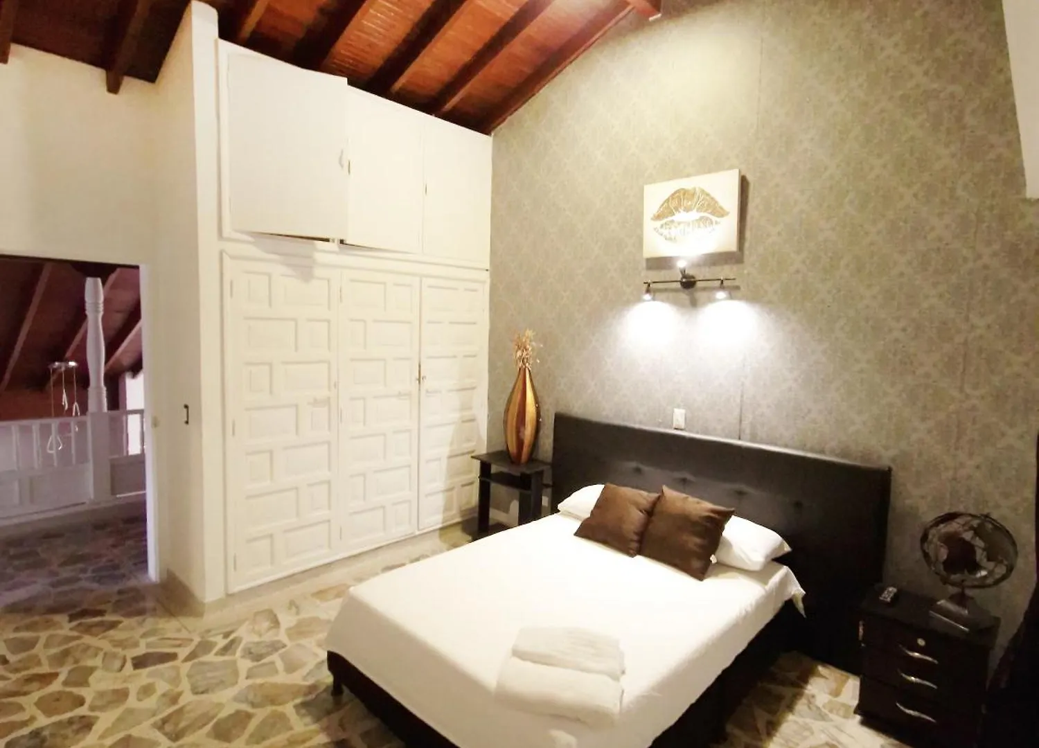 Luxury Villa At Poblado 6 Bdrm Epic Manor Medellin 0*,  Colombia