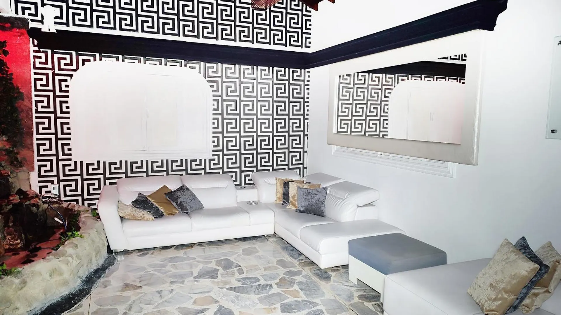 Luxury Villa At Poblado 6 Bdrm Epic Manor Medellin