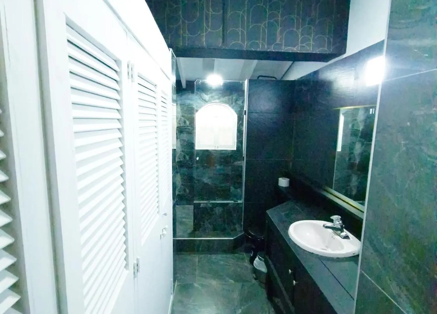 Luxury Villa At Poblado 6 Bdrm Epic Manor Medellin 0*,  Colombia