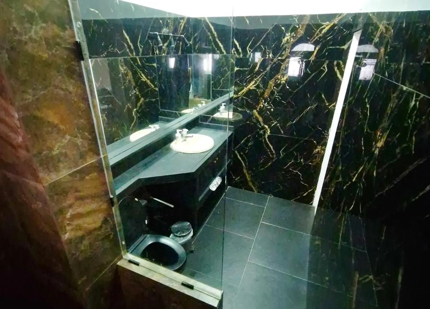 Luxury Villa At Poblado 6 Bdrm Epic Manor Medellín